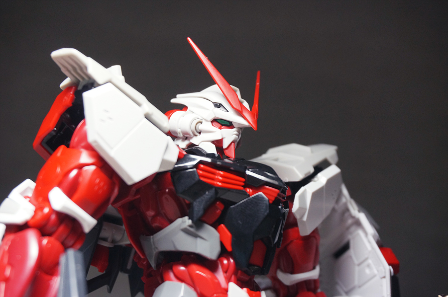 하이레졸루션 건담 아스트레이 레드프레임_40.jpg