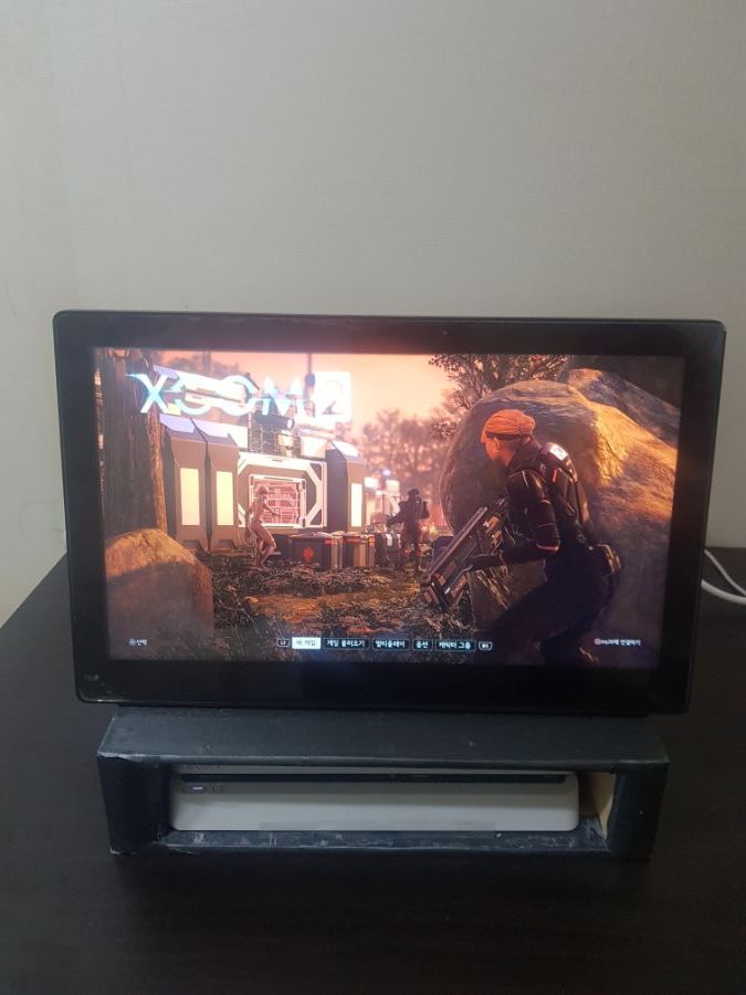 사무실에 이틀 걸려 만든 ps4 이동식 진열장..?_3.jpg