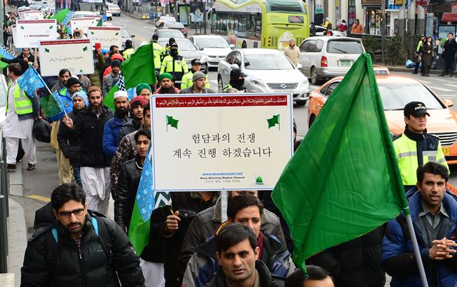 이슬람은 2050년에 세계 인구수 1위 종교가 된다_4.jpg