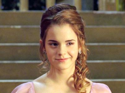 pretty-hermione-hermione-granger-9079306-403-300.jpg