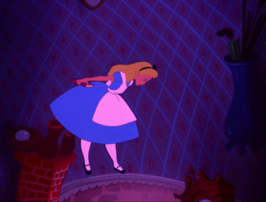 Alice.in.Wonderland.1951.1080p.BluRay.x264.YIFY.mp4_000636.895.jpg