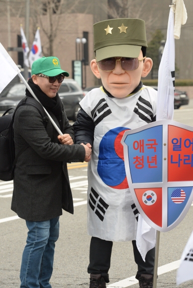 속보)박정희 전 대통령 북유게 탈출_1.jpg