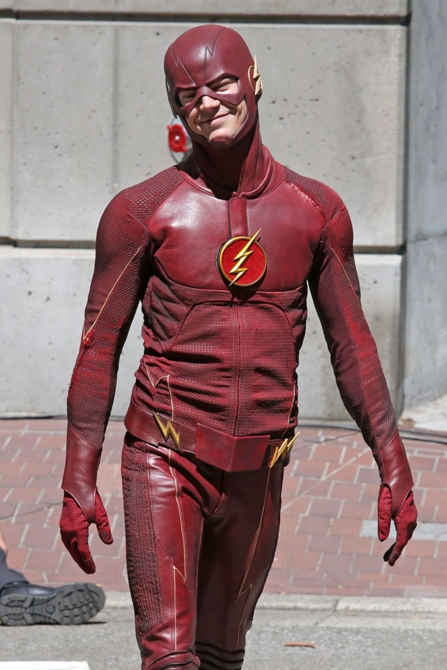 grant-gustin-filming-for-the-flash-season-5-in-vancouver-12.jpg