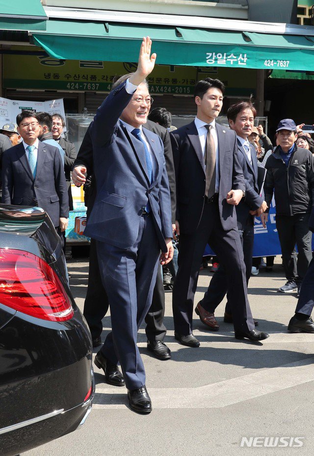 문프 대구 칠성시장 방문 사진_7.jpg