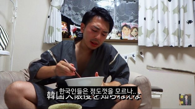 맘스터치 언빌리버블 버거_1.jpeg