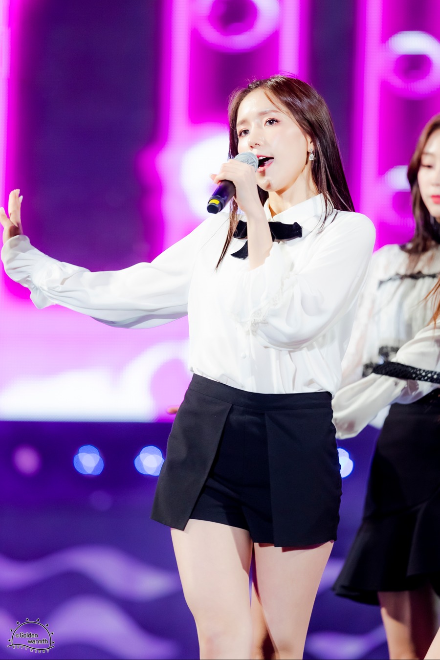 러블리즈 20190516 성주행사 by Golden_warmth 13 진.png