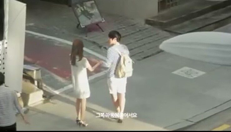 예쁜 여자가 헌팅했을 때 반응.jpg_3.jpeg