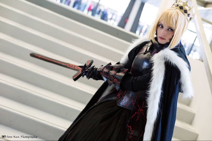 Saber Alter Cos 2.jpg