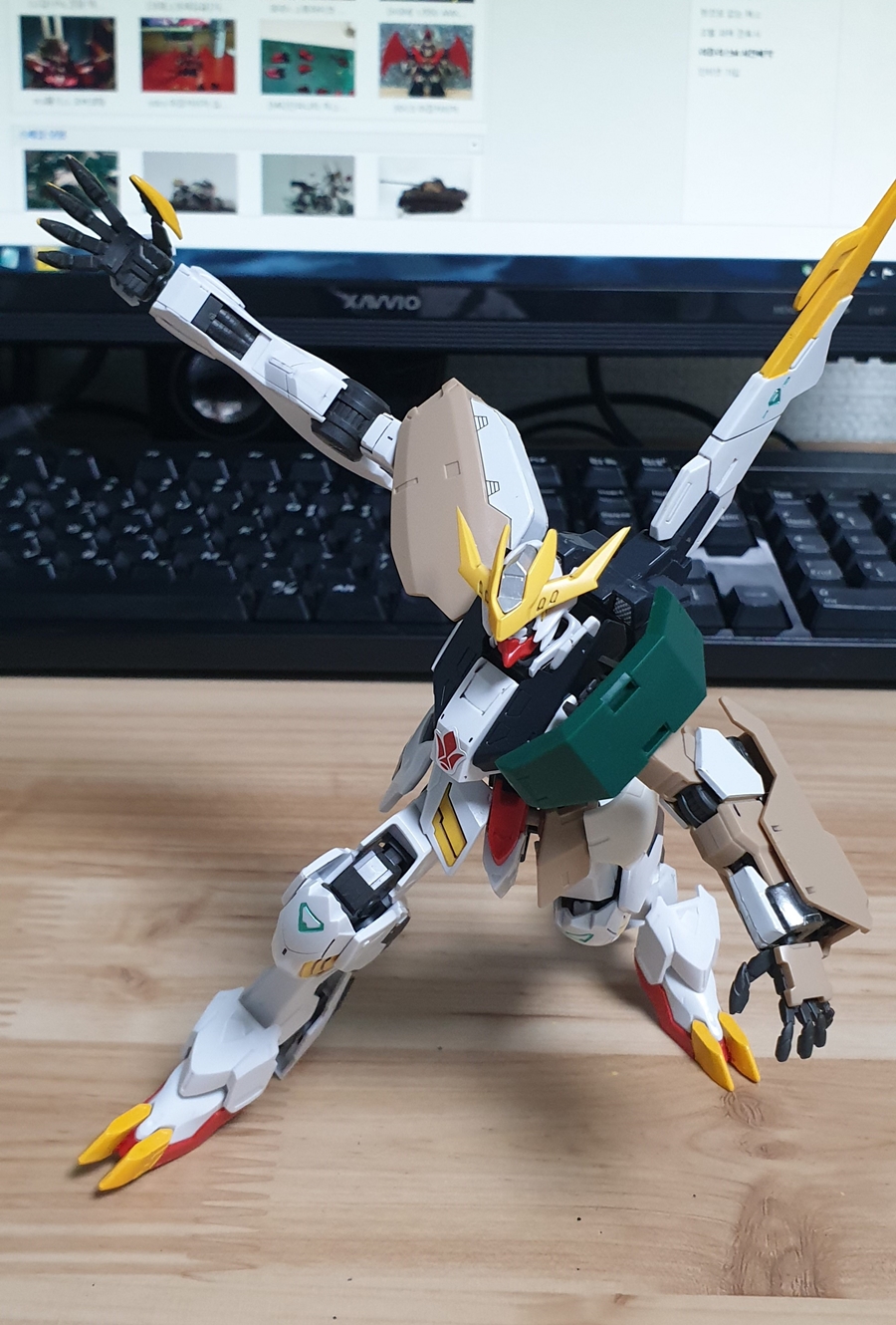 건담 바르바토스 세이드 (GUNDAM BARBATOS SHADE) 1 (4).jpg