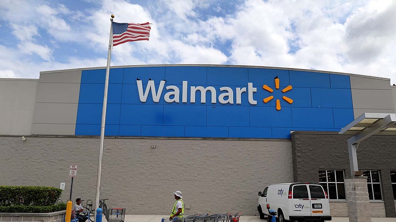 walmart-employees-instructed-to-remove-violent-video-game-signage-following-mass-shootings-UwBPow.jpg