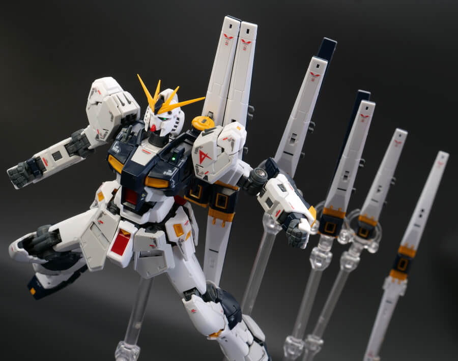 RG-NU-GUNDAM-80.jpg