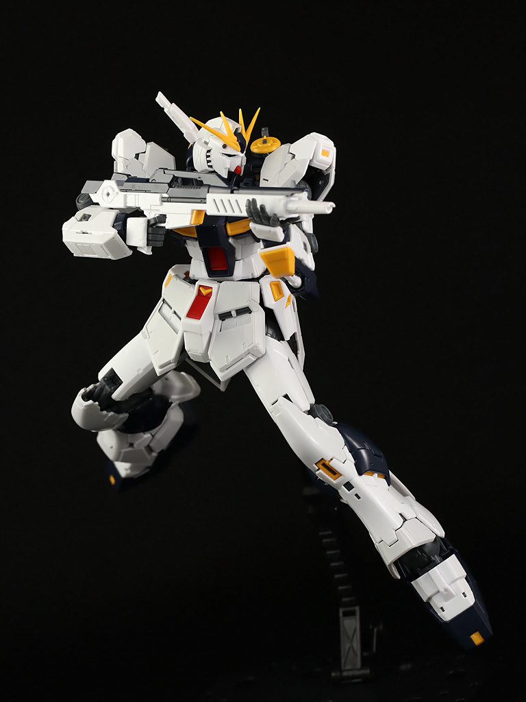 RG 뉴 건담 review 42.jpg