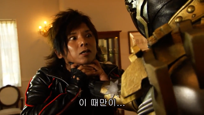 [가면라이더 더블] 다른 빌런들과 싸우는 최종보스_10.png