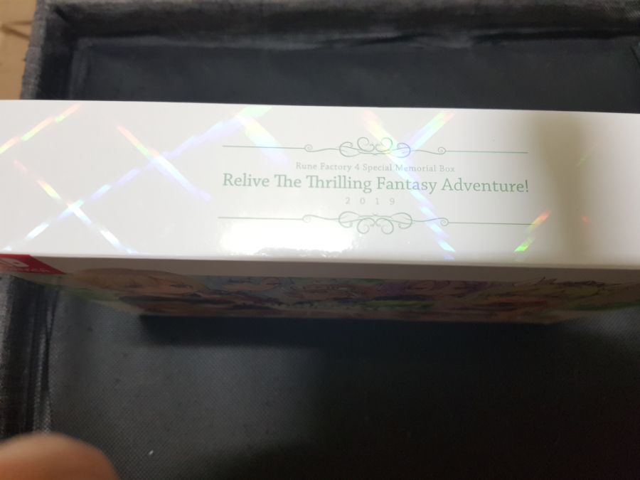 룬 팩토리 4 스페셜 메모리얼 박스 한정판(일판) 팝니다_2.jpg