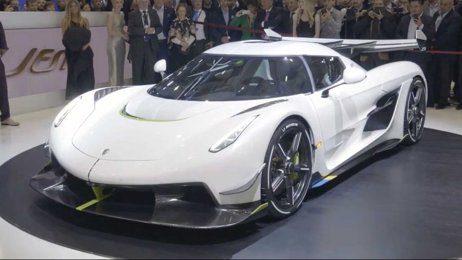 koenigsegg-jesko-geneva-live.jpg