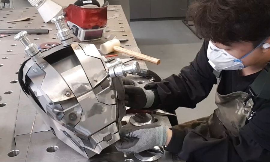 드디어 아이언맨2에 나오는, 진짜 아이언맨 'Mark-5'를 만들어봤습니다_5.jpg