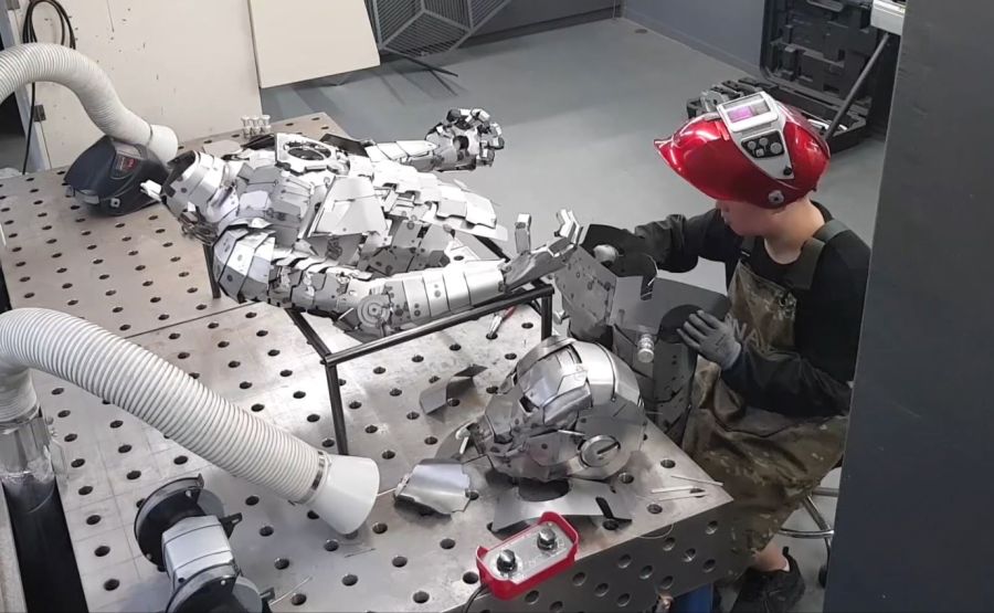 드디어 아이언맨2에 나오는, 진짜 아이언맨 'Mark-5'를 만들어봤습니다_17.jpg