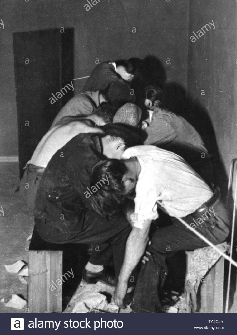 산업혁명 당시의 영국 노동자들의 모습.jpg_4.jpg