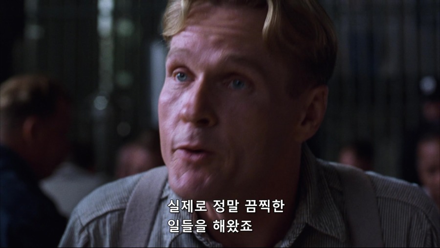 The.Shawshank.Redemption.1994.Bluray.1080p.TrueHD.x264-Grym.mkv_20191103_231344.921.jpg