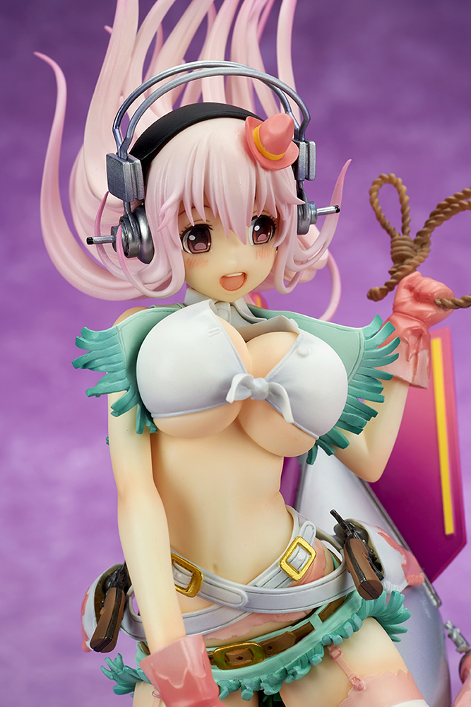 super_sonico_love_bomber_photo_03.jpg