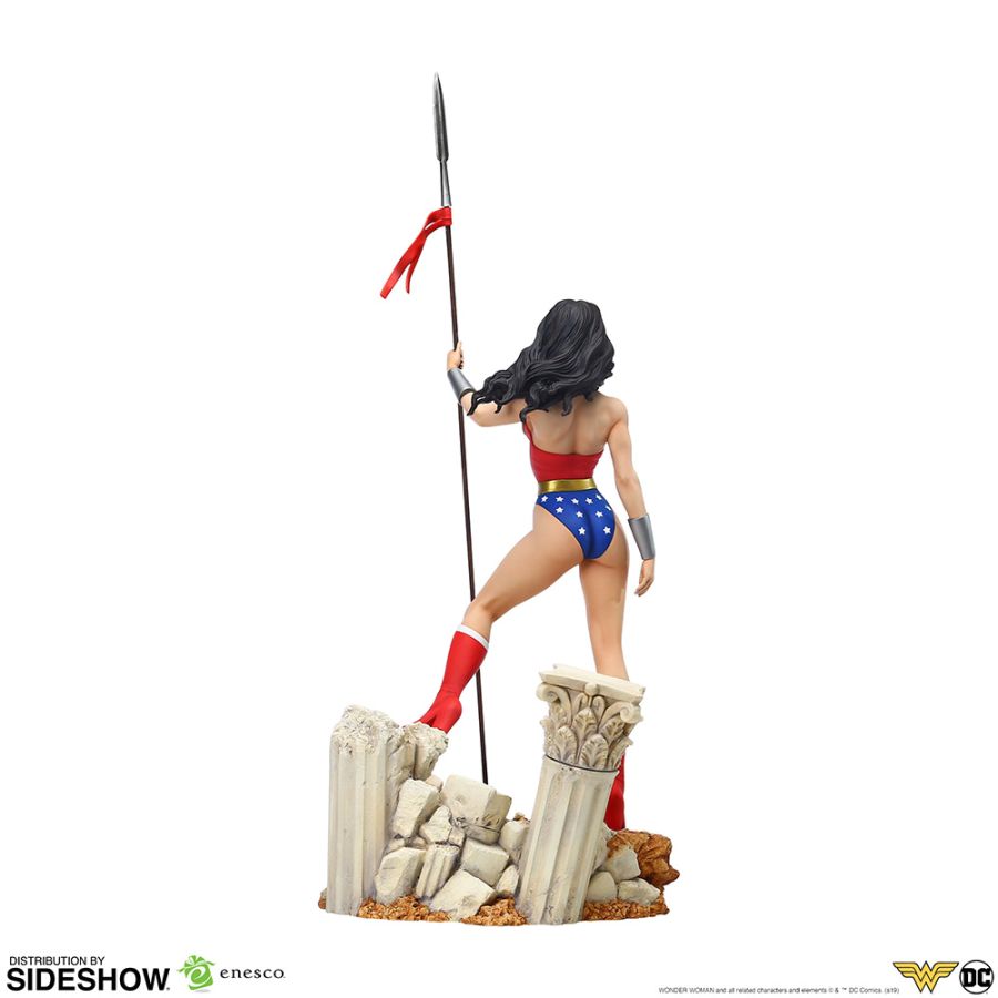 wonder-woman_dc-comics_gallery_5da0fb2eef676.jpg