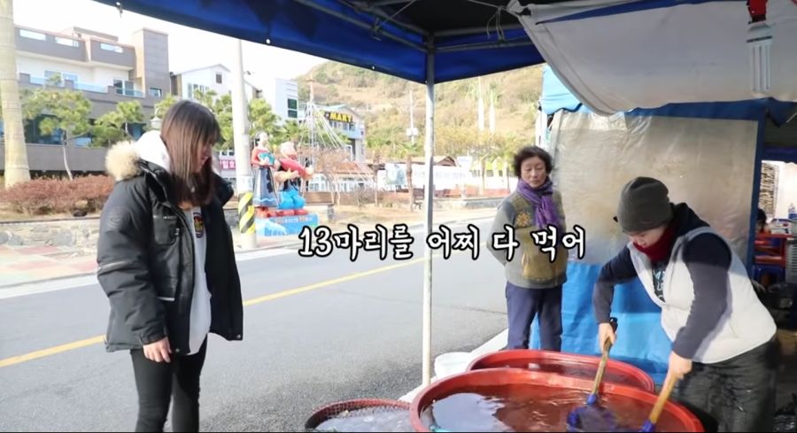 쯔양이 주문하는 양을 처음 본 상인들의 한결같은 반응_11.png