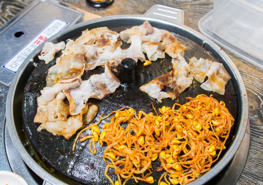 식육식당 10000 육회비빔밥 5500 대패삼겹살