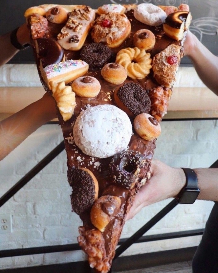 다이어트를 위해 피자 한조각만 먹을게요_3.jpeg