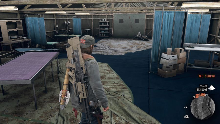 바이크를 이용해 들어가지 못하는 잠긴 문 뚫고 들어가기_9.jpg