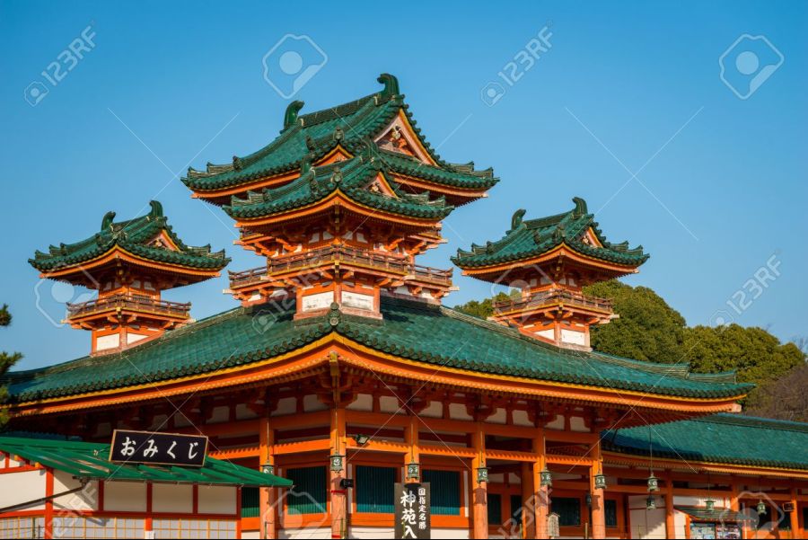 36083354-traditional-japanese-architecture-on-display-at-heian-shrine-in-kyoto-japan-.jpg