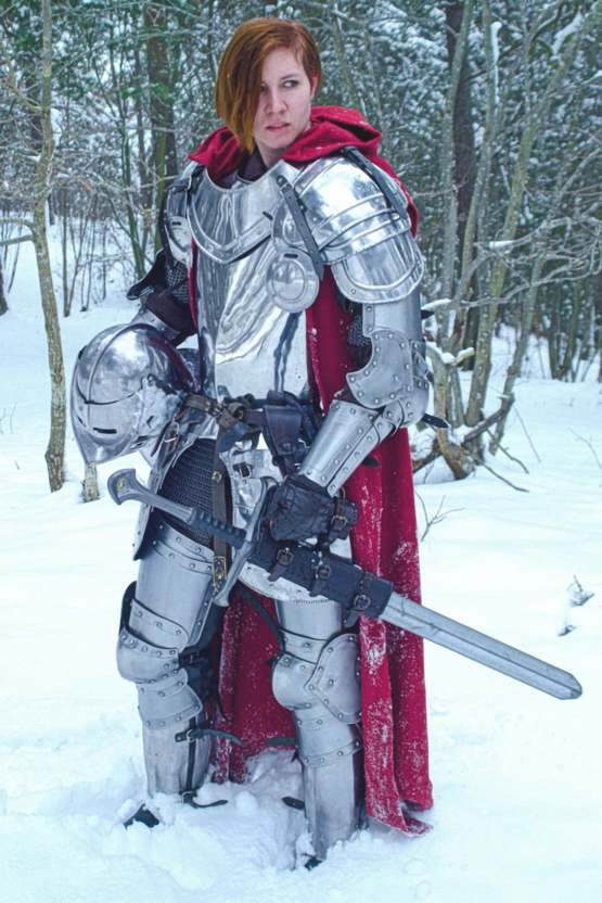 this-is-the-perfect-example-of-female-armor-and-yes-in-fact-there-rsquo-s-not-much-to-male-armor-at.jpg
