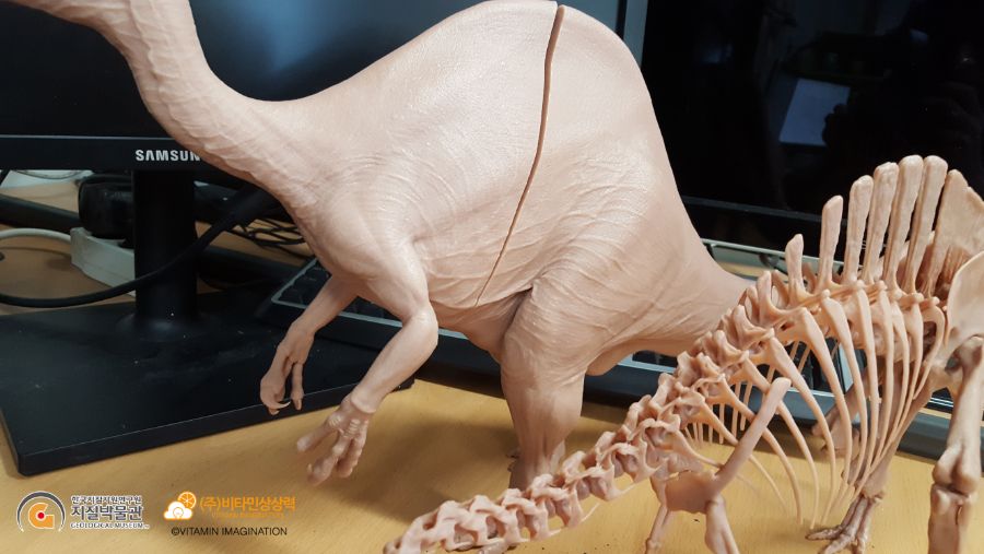 어른이? 날 특집 미스터리공룡 데이노케이루스 복원 과정기_79.jpg