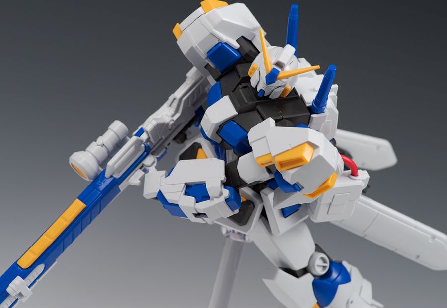 HGUC 1/144 건담 4호기 해외 리뷰_70.jpg