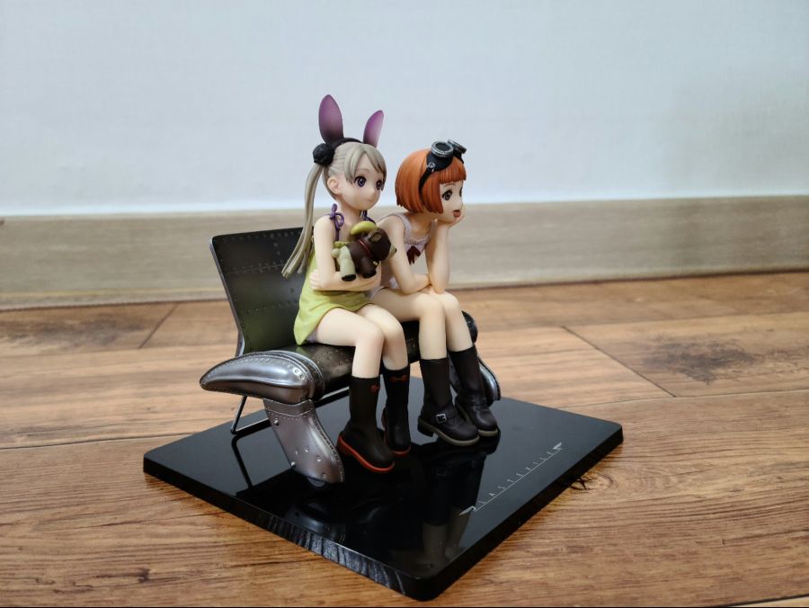 사놓고 이제 개봉을 해보는 첫피규어_9.jpg