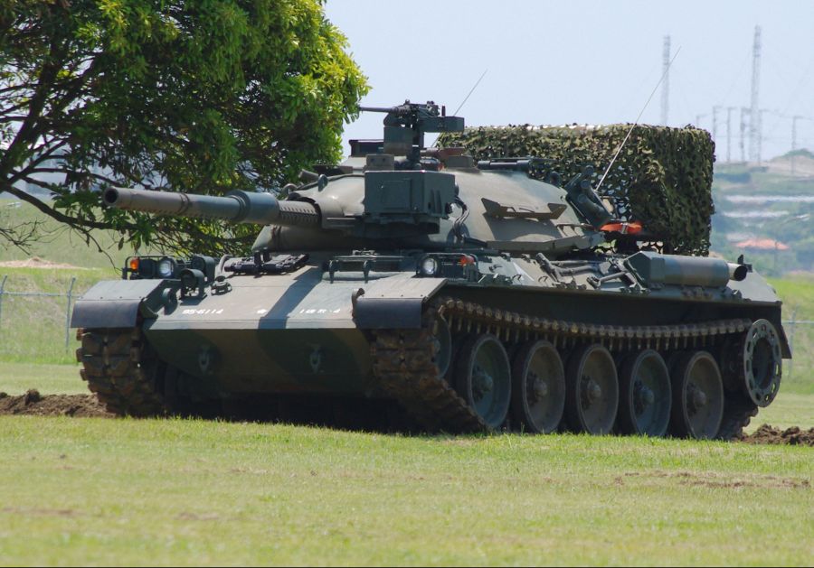 JGSDF_Type74_tank_20120527-01.jpg