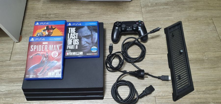 플4프로 중고 + 타이틀 판매_1.jpg