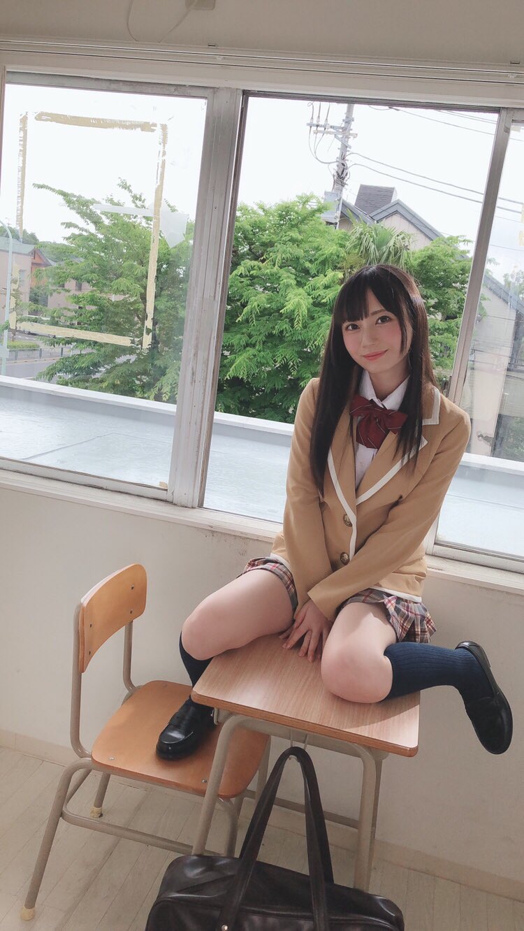 이쁜 얼굴보면서 기분을 달래보자_13.jpg