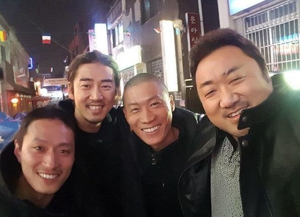 아무도 해치지 않을것같은 아재들_1.jpg