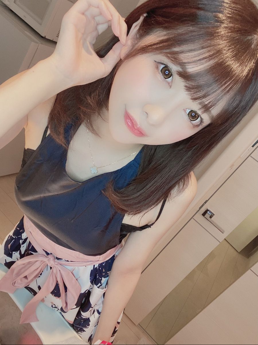 귀엽게 생긴 신인여배우_5.jpg