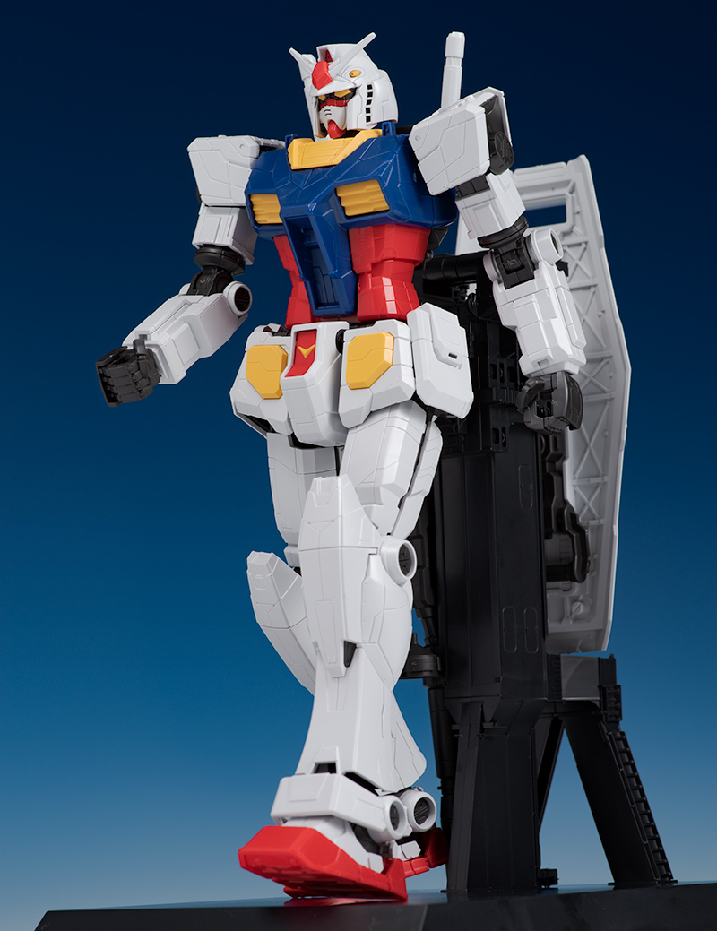 bandai_rx78f00053.jpg