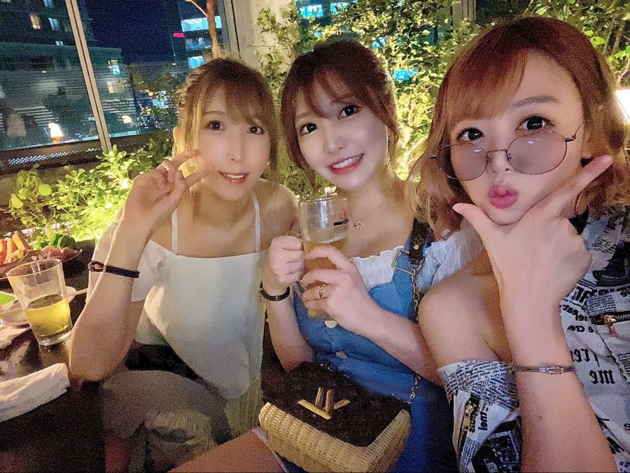 거유녀들의 모임_2.jpg