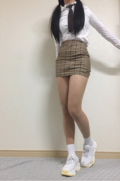 너무 짧은 요즘 여고생 교복치마.jpg_4.jpg