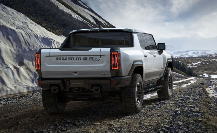 2022-gmc-hummer-ev-rear-three-quarters-1603222944.jpg