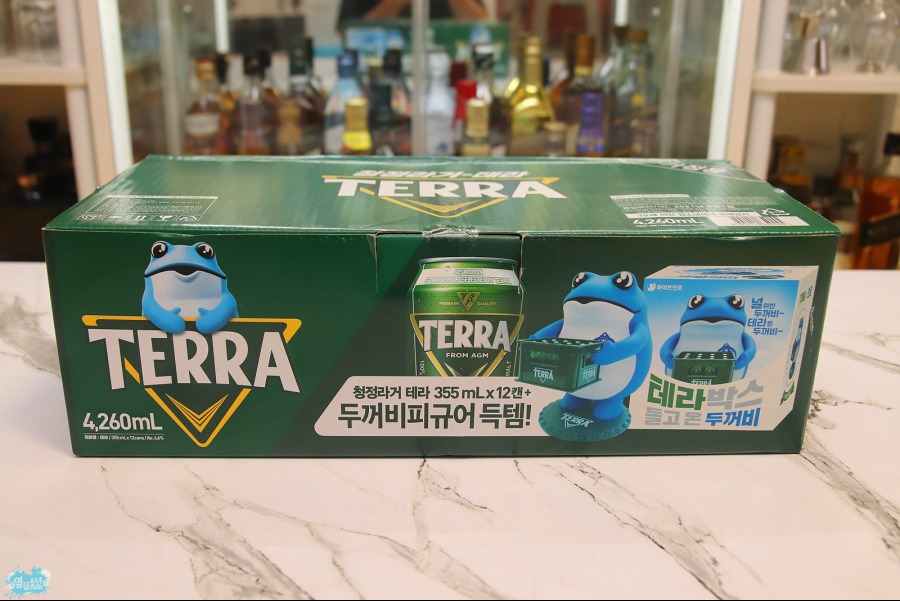 피규어를 구매했더니 캔맥주가 딸려오네요