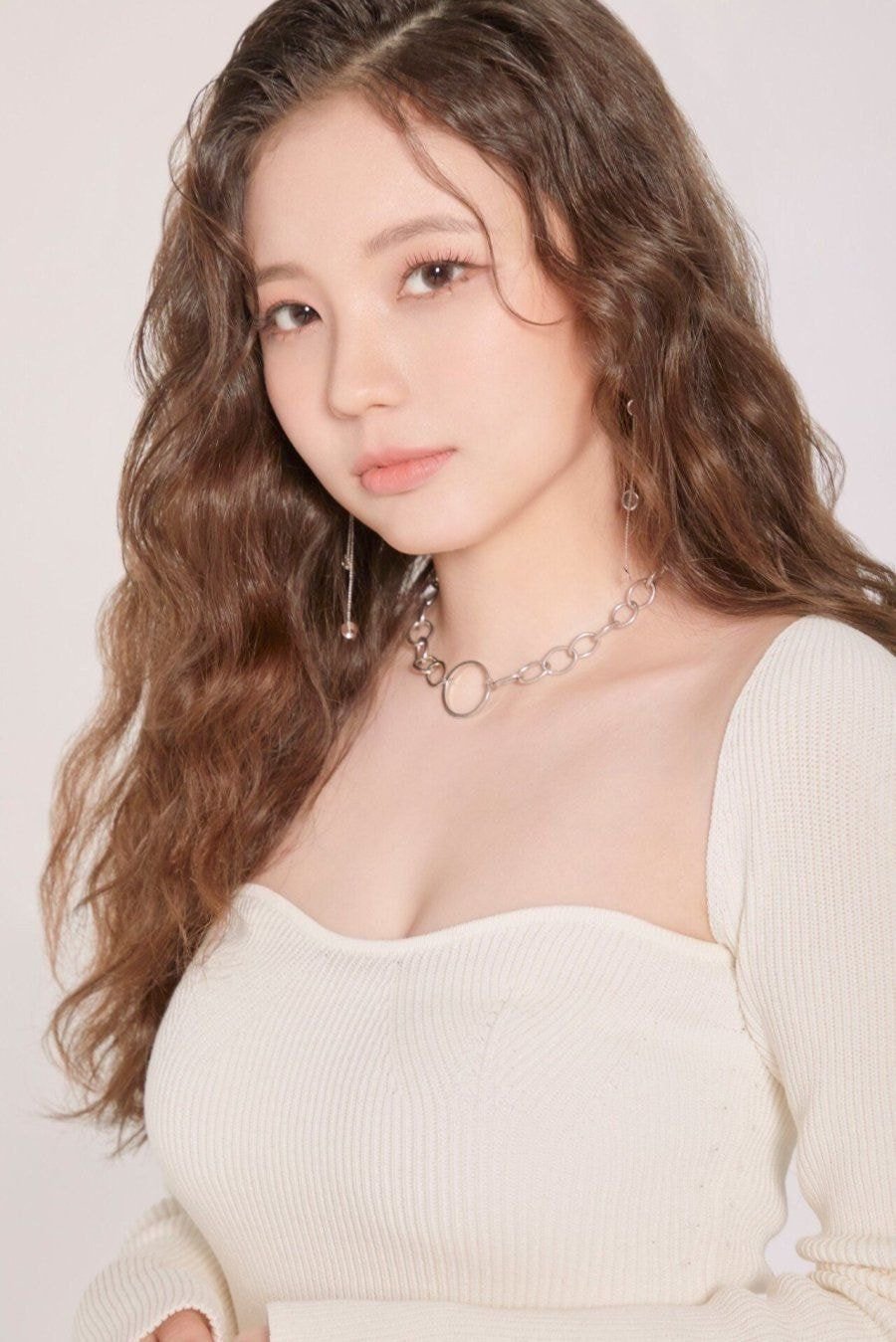 카자흐스탄에서 왔다는 아이돌 연습생_3.jpg