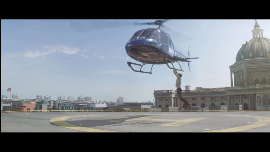 헬기를 잡는 캡틴 아메리카_1.jpg