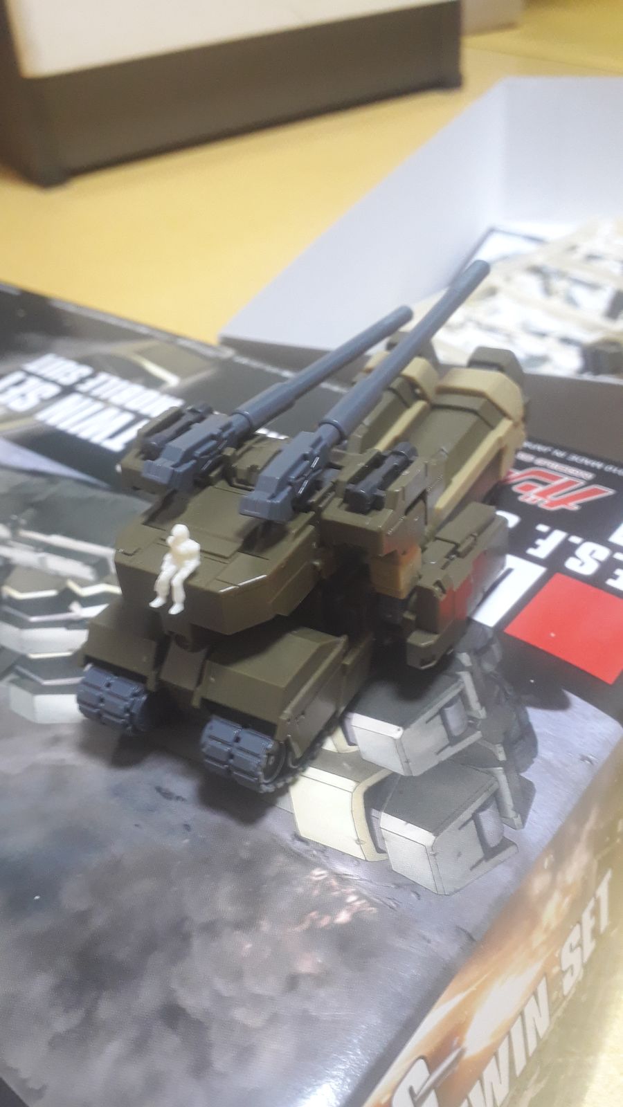 20m대 인형병기와 실존병기의 사이즈_3.jpg