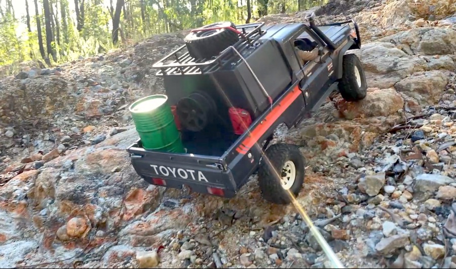 RC4WD TF2 Killerbody Toyota LC70 오프로드 다녀왔습니다_1.jpg