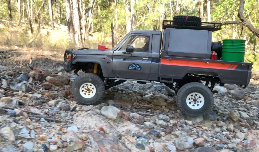 RC4WD TF2 Killerbody Toyota LC70 오프로드 다녀왔습니다_4.jpg