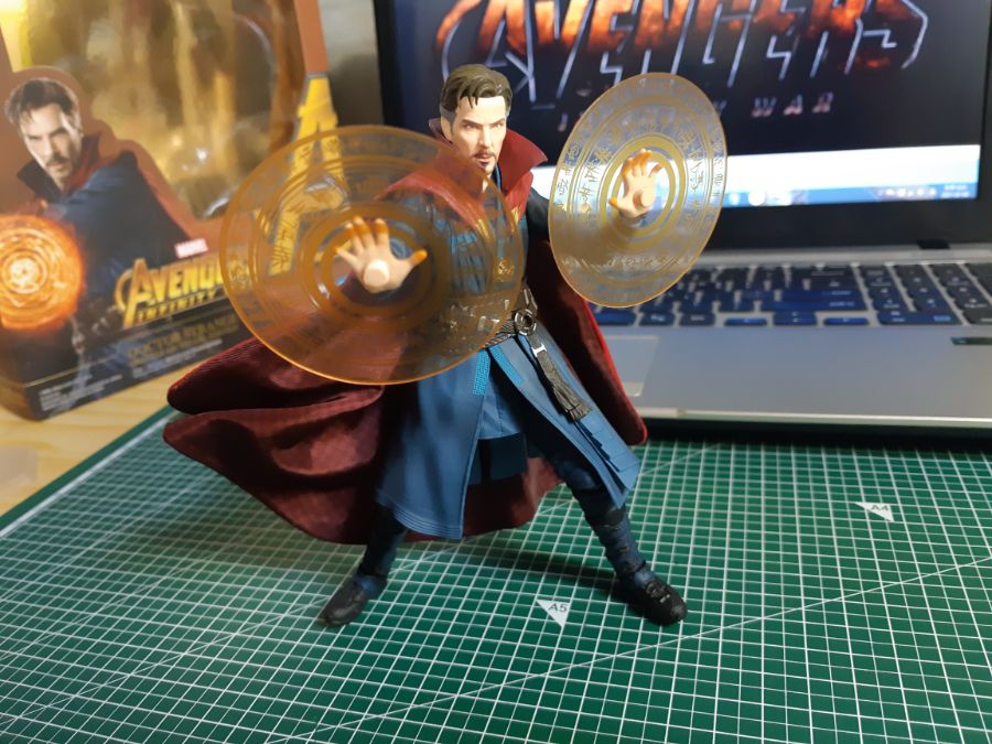 S.H.Figuarts 닥터 스트레인지 (배틀 온 타이탄)_15.jpg